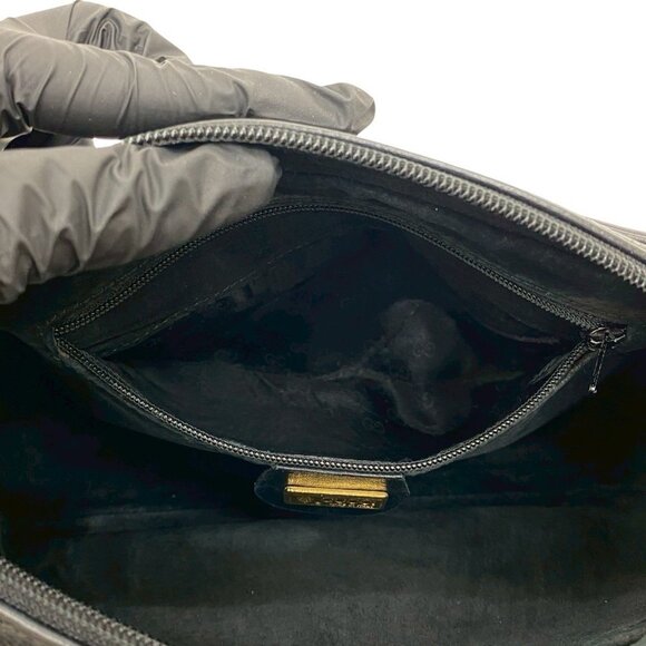 GUCCI Black Leather Shoulder Bag - Picture 10 of 10